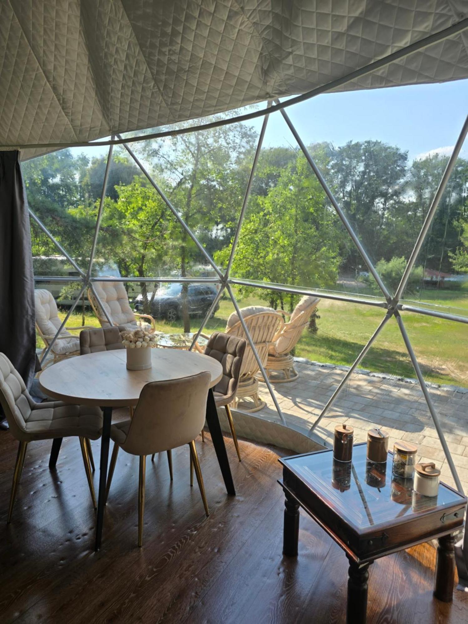 Отель Glamping Pod Orlem Cedynia Экстерьер фото